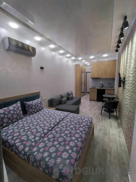 Studio for rent on 15 floors. Shartava Street 8