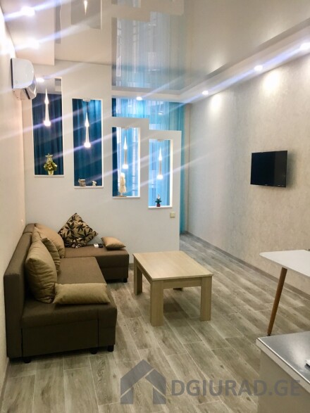 23 floor rent for a studio apartment